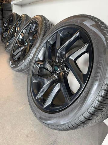 Orig Range Rover Sport L460/461 22 inch velgen 4x7mm L663, Gebruikt, 285 mm, Banden en Velgen, Overige maten