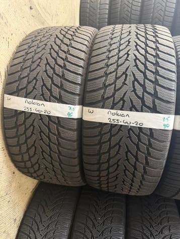 255-40-20 Nokian Winterbanden 7.5mm Incl Montage 255 40 20, Ophalen, Gebruikt, 255 mm, Winterbanden