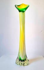 Eenbloemige vaas - Glas - Mondgeblazen, Antiek en Kunst