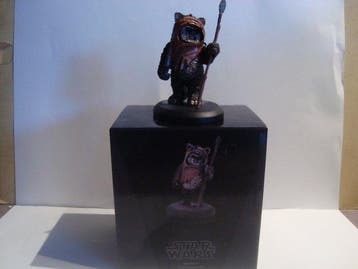 Star Wars - Attakus - - Film rekwisiet Wicket-figuur Elite, Nieuw