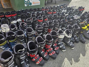 GROOTSTE VOORRAAD SKISCHOENEN MET GRATIS OMRUILEN GARANTIE, Sport en Fitness, Skiën en Langlaufen, 160 tot 180 cm, Schoenen, Zo goed als nieuw