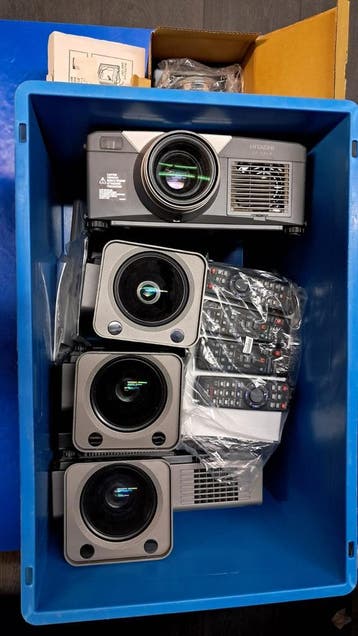 Partij EIKI, Hitachi Projectors, Beamers in zeer goede staat, Ophalen, Gebruikt, Overige technologieën, Overige resoluties