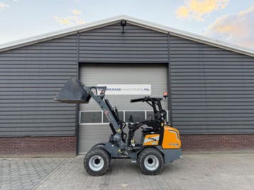Giant G2300 X-TRA HD minishovel 2026 56 uur, Ophalen, Wiellader of Shovel