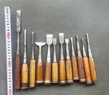 Werkgereedschap - Een set van twaalf gebruikte Japanse
