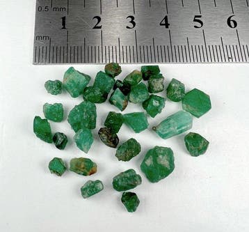 22 karaat Panjshir-smaragd kristallen LOT fijne kristallen –, Verzamelen