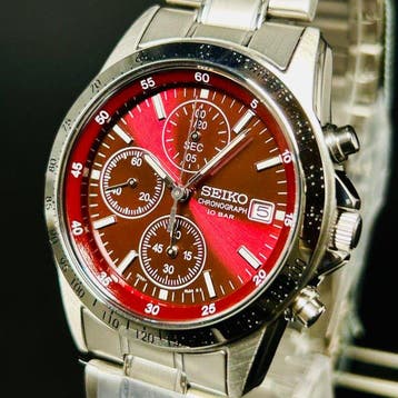 Seiko - Chronograph - Quartz - Red Dial - Zonder
