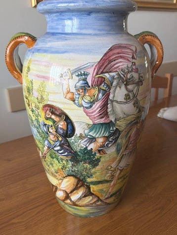 Onbekende kunstenaar - Vaso in maiolica con scena di