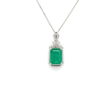 Ketting met hanger - 14 karaat Witgoud - 1.82ct. tw. Smaragd