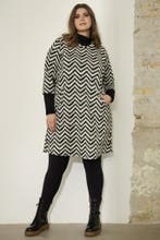 Zhenzi jurk zigzag Maat:, Verzenden, Nieuw, Overige kleuren