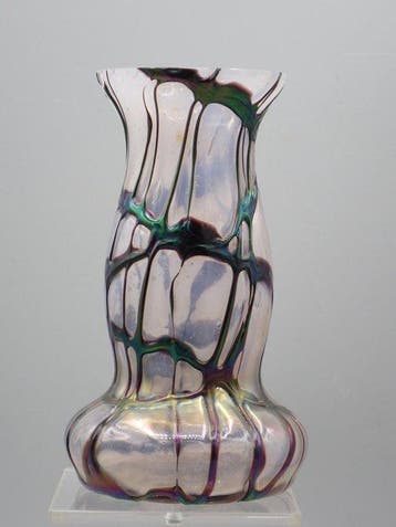 Pallme König & Habel - Vaas - Opaline glas, Antiek en Kunst