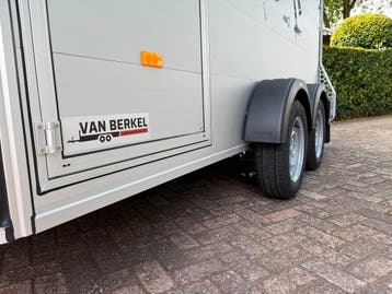 Cheval Liberte 2-Paards diagonaal paardentrailer Nieuw!, Ophalen, Nieuw