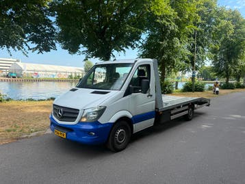 OPRIJWAGEN HUREN KM-VRIJ! TAKELWAGEN AUTO AMBULANCE, Verhuiswagen of Bestelauto