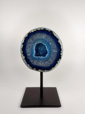Agate with rock crystal geode on stand Geode - Hoogte: 150