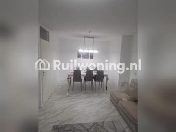 Zoek ruime flat omgeving Den -Haag (Breda), Huizen en Kamers, Woningruil, Den Haag