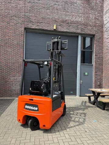 Doosan heftruck 1.5ton triplex, 1000 tot 2000 kg, Elektrisch, Heftruck, Doosan
