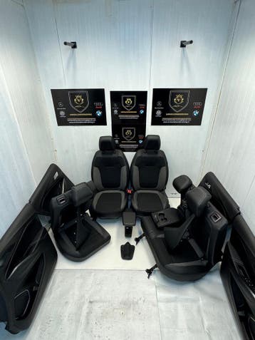 Bekledingset compleet met stoelverwarming Opel Grand X 2019, Auto-onderdelen, Interieur en Bekleding, Gebruikt, Opel