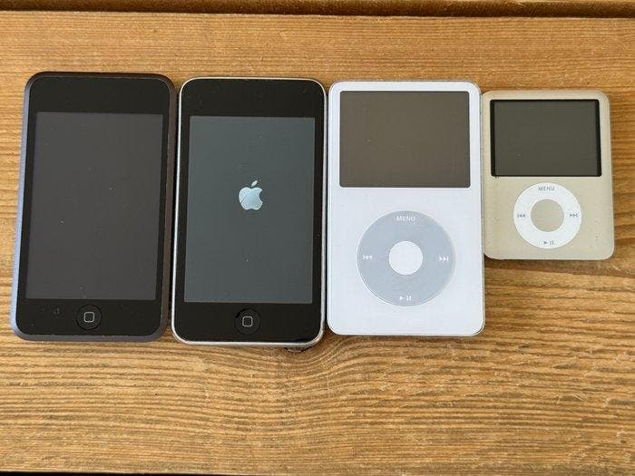 Apple - iPod Classic 30GB; iPod (genereel) Touch; iPod, Spelcomputers en Games, Spelcomputers | Overige Accessoires