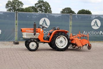 Veiling: Minitractor Kubota ZB1600 Diesel 15.8pk Met Grondfr, Zakelijke goederen, Agrarisch | Tractoren, Gebruikt, Tot 2500, Tot 80 Pk