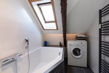 Te Huur 3 Kamer Appartement Turennestraat c In Maastricht, Direct bij eigenaar, Limburg, Maastricht, Appartement