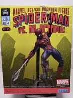 SEGA - Pop Marvel Spider-Man vs. Doctor Octopus Figure -