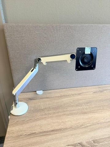 partij Humanscale design monitorarm M2 gebruikt gepolijst, Receptie of Entree, Ophalen of Verzenden, Gebruikt, Overige typen