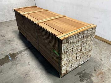 Veiling - 25x ThermoWood Ayous Rib5 gevelbekleding 300x13,8x, Nieuw