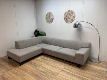 Moderne grijze hoekbank – ruim zitcomfort, 250 tot 300 cm, Hoekbank, Ophalen of Verzenden, Zo goed als nieuw