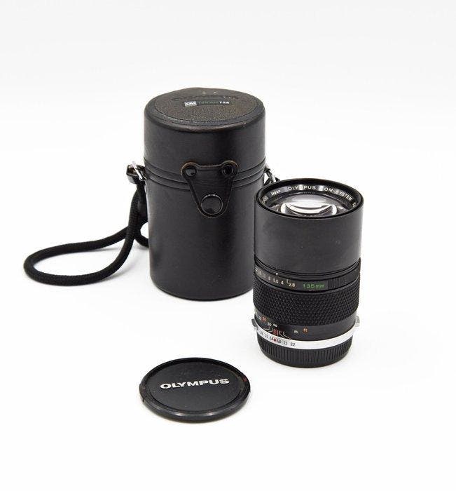 Olympus om-system zuiko mc auto-t 135mm f/2.8 Analoge camera, Audio, Tv en Foto, Fotocamera's Analoog
