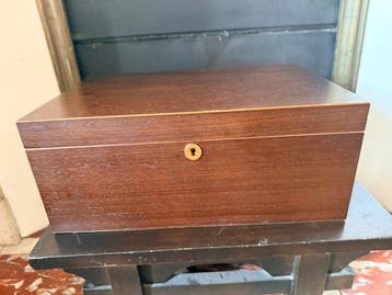 Adorini - Zonder minimumprijs - Sigarendoos - Hout, ceder, Nieuw