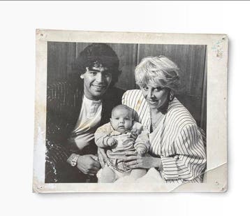 Diego Maradona - Original Press Photo Maradona, Claudia and, Verzamelen, Nieuw