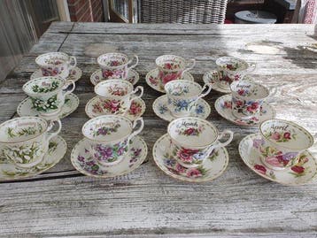 Royal Albert - Tafelservies (12) - Flowers of the Month -