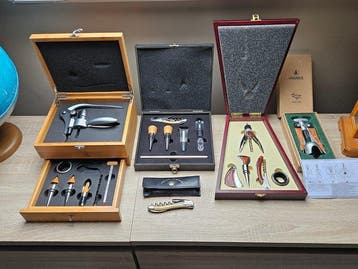 Laguiole Pradel Sommelier accessories, 4 sets & 1 Sommelier, Nieuw