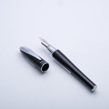 Montegrappa - Jaguar - Black with bent nib - Zonder, Nieuw