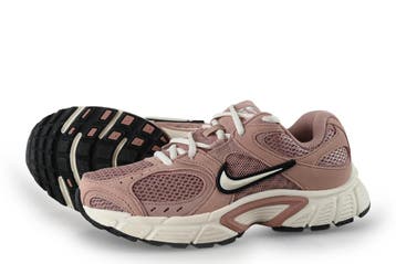 Nike Sneakers in maat 38½ Roze, Kleding | Dames, Schoenen, Overige kleuren, Verzenden, Nike, Sneakers of Gympen