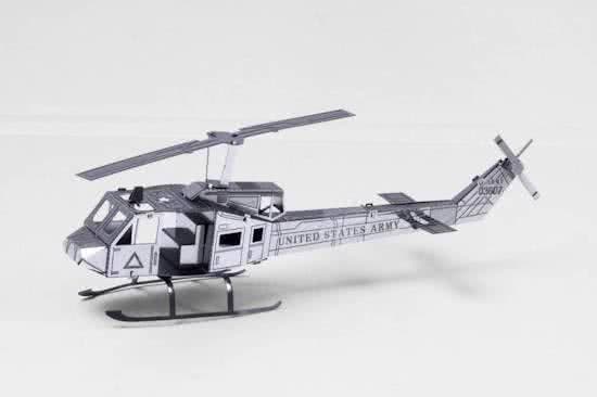 Metal earth Helikopter UH-1 Huey - 3D puzzel, Spelcomputers en Games, Games | Overige, Verzenden