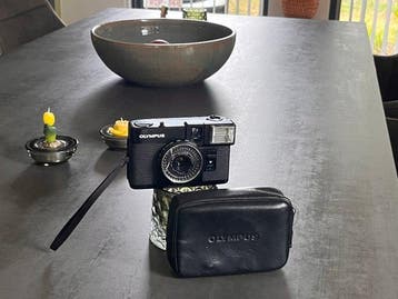 Olympus Pen EF | Half frame Viewfinder camera, Nieuw