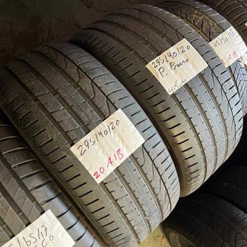 2 x Pirelli PZero 295-40-20 Zomerbanden 4,5mm, Auto-onderdelen, Banden en Velgen, Gebruikt, 295 mm, Ophalen of Verzenden, Band(en)