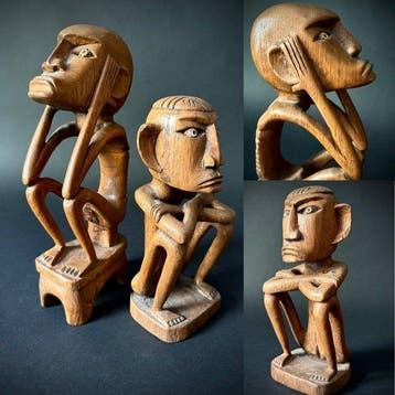 Twee vintage Indonesische tribale beelden - Batak & Lombok, Antiek en Kunst