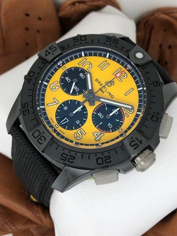 Breitling - Avenger B01 Chronograph 44 Night Mission -, Nieuw