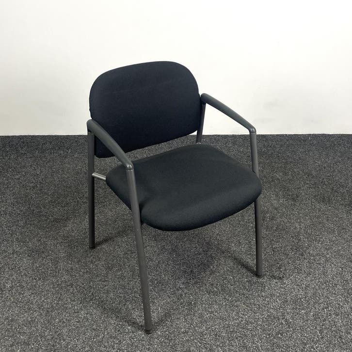 Ahrend 320 Vergaderstoel - Rechte Armleggers - Antraciet Ond, Huis en Inrichting, Stoelen, Ophalen of Verzenden