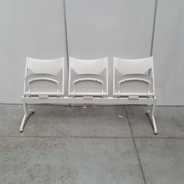 Lamm wachtbank met klapstoelen - wit kunststof 170 cm breed, Ophalen of Verzenden, Nieuw in verpakking