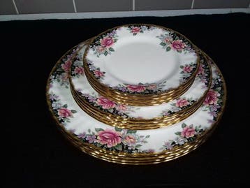 Royal Albert - Bord (12) - Porselein - Concerto 1991