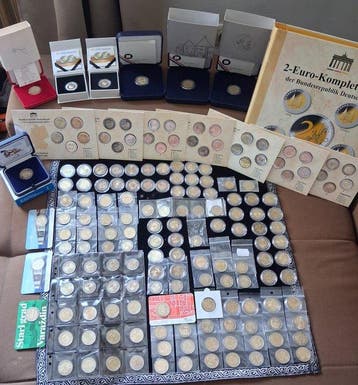 Europa. 2 Euro Various Years (171 coins incl. 6 Proof coins), Postzegels en Munten