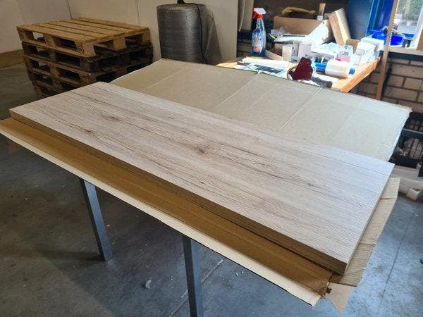 Wastafelblad 140 x 46 cm hout (schade), Doe-het-zelf en Verbouw, Sanitair, Wastafel, Nieuw, Ophalen of Verzenden
