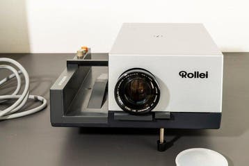 Rollei P35 autofocus diaprojector - met tas en toebehoren-, Nieuw