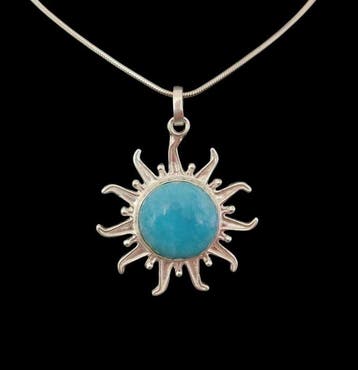 Hanger van natuurlijk onbehandelde larimar. Uniek