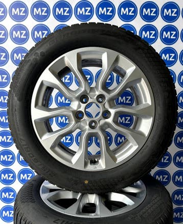 Jeep Compass Renegade | 17 inch Velgen + Winterbanden, Auto-onderdelen, Banden en Velgen, 17 inch, Personenwagen, Gebruikt
