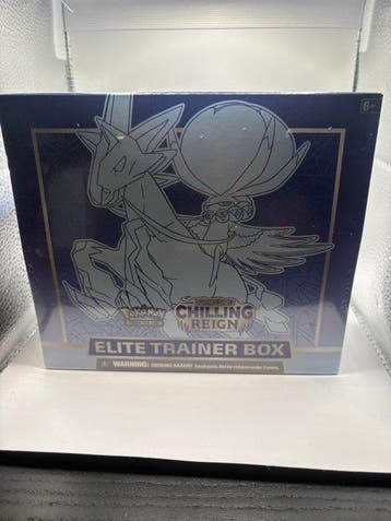 Pokémon - 1 Elite trainer box - Chilling Reign Elite Trainer, Hobby en Vrije tijd, Verzamelkaartspellen | Pokémon, Nieuw