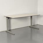 Ahrend Four Two bureau, creme gespikkeld blad, 160 x 80 cm,, Huis en Inrichting, Bureaus, Ophalen of Verzenden, Nieuw