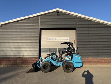 GIANT G2700 X-TRA HD+ minishovel BJ 2024 1066 uur, Zakelijke goederen, Machines en Bouw | Kranen en Graafmachines, Ophalen, Wiellader of Shovel